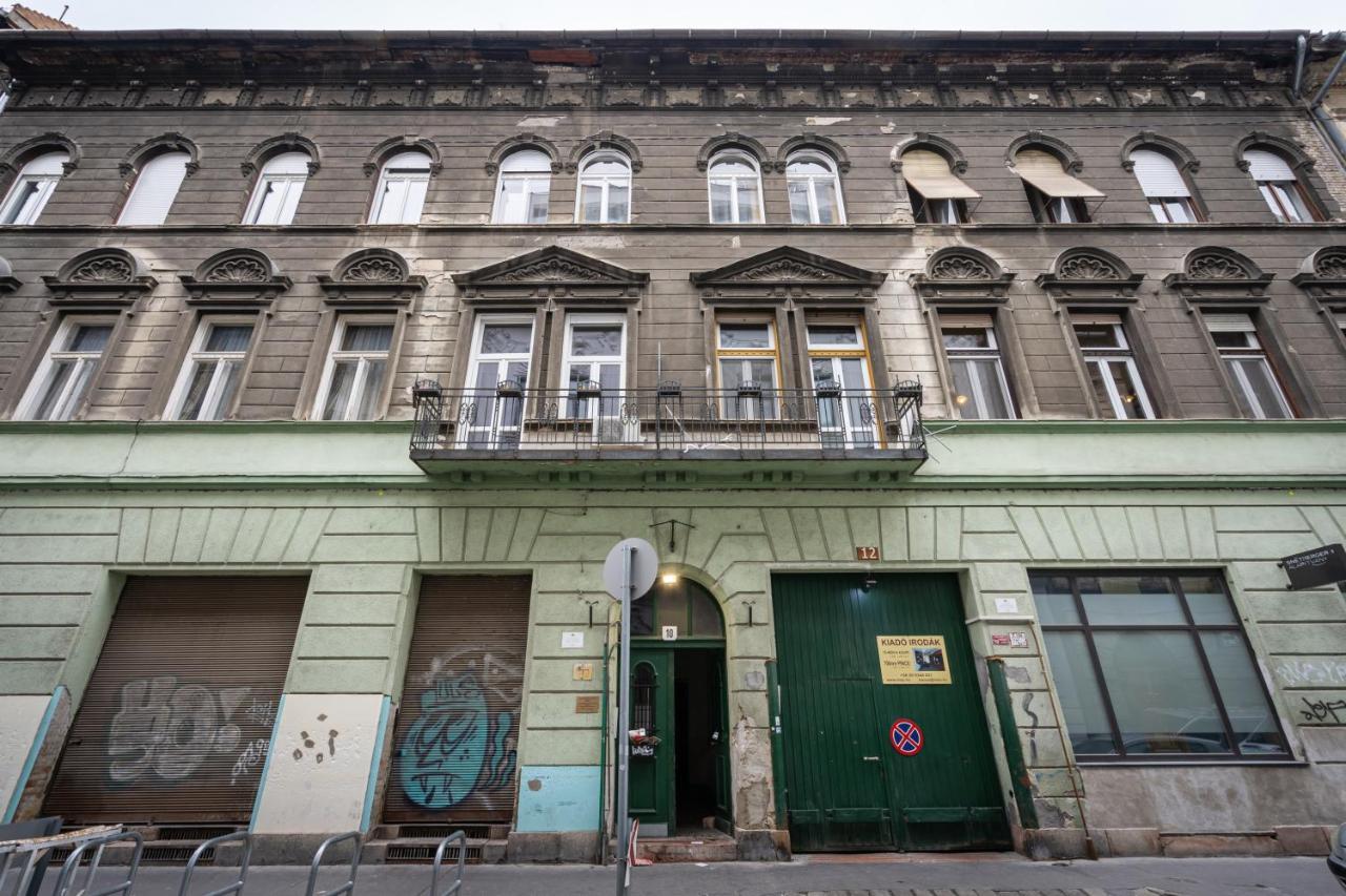 Live Star Apartment Budapest Luaran gambar